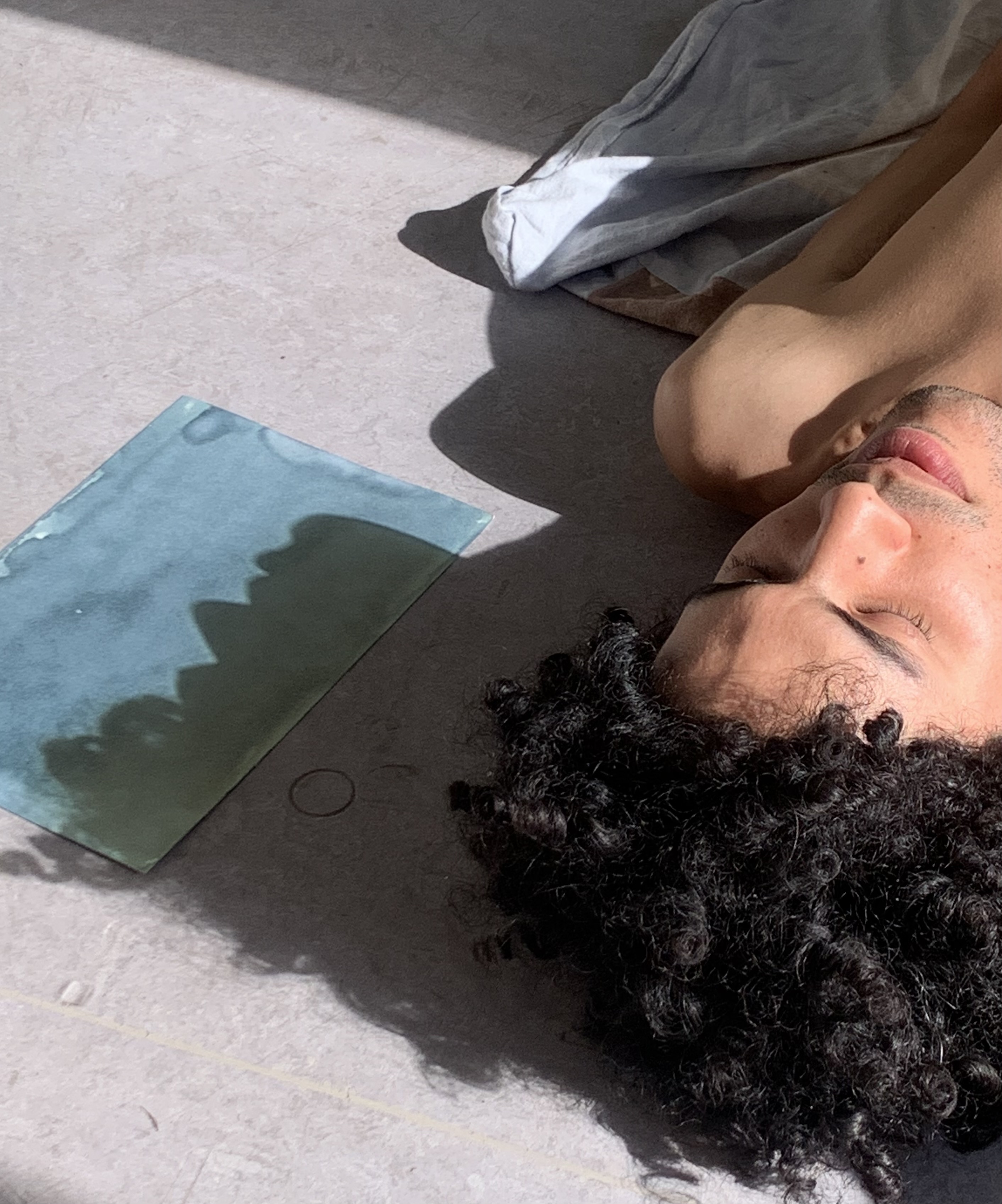 © Alex Bruk und Azmi Gtayet — Profil.